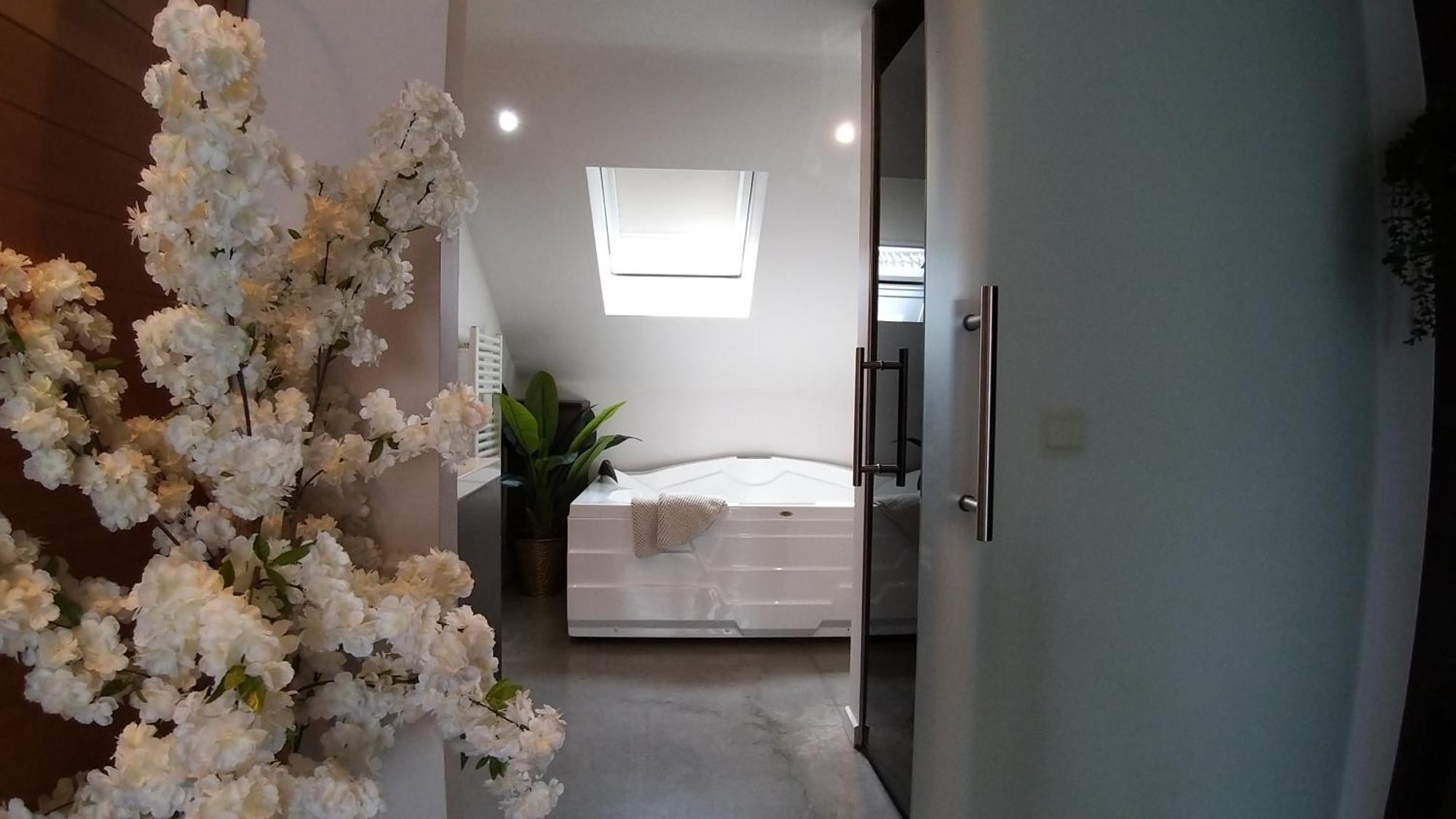Wellness Loft With Sauna, Jacuzzi, Roof Terrace & Amazing View Antuérpia Exterior foto